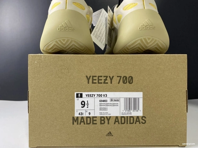 YEEZY 700 SRPHYM